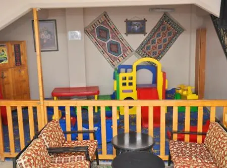 Apartahotel Roadhouse 2*