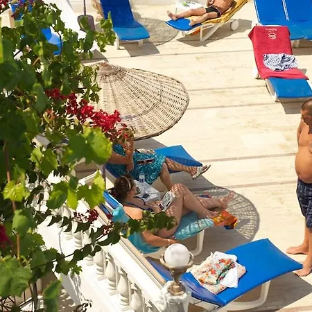 Roadhouse Apartahotel Gümbet