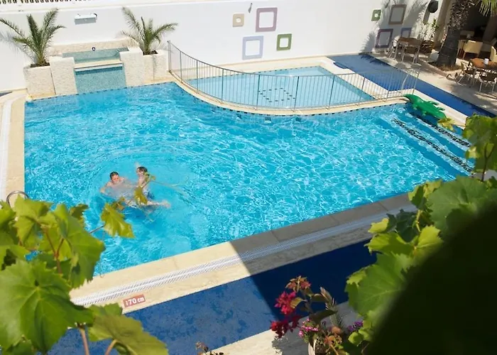 Lejlighedshotel Roadhouse 2*